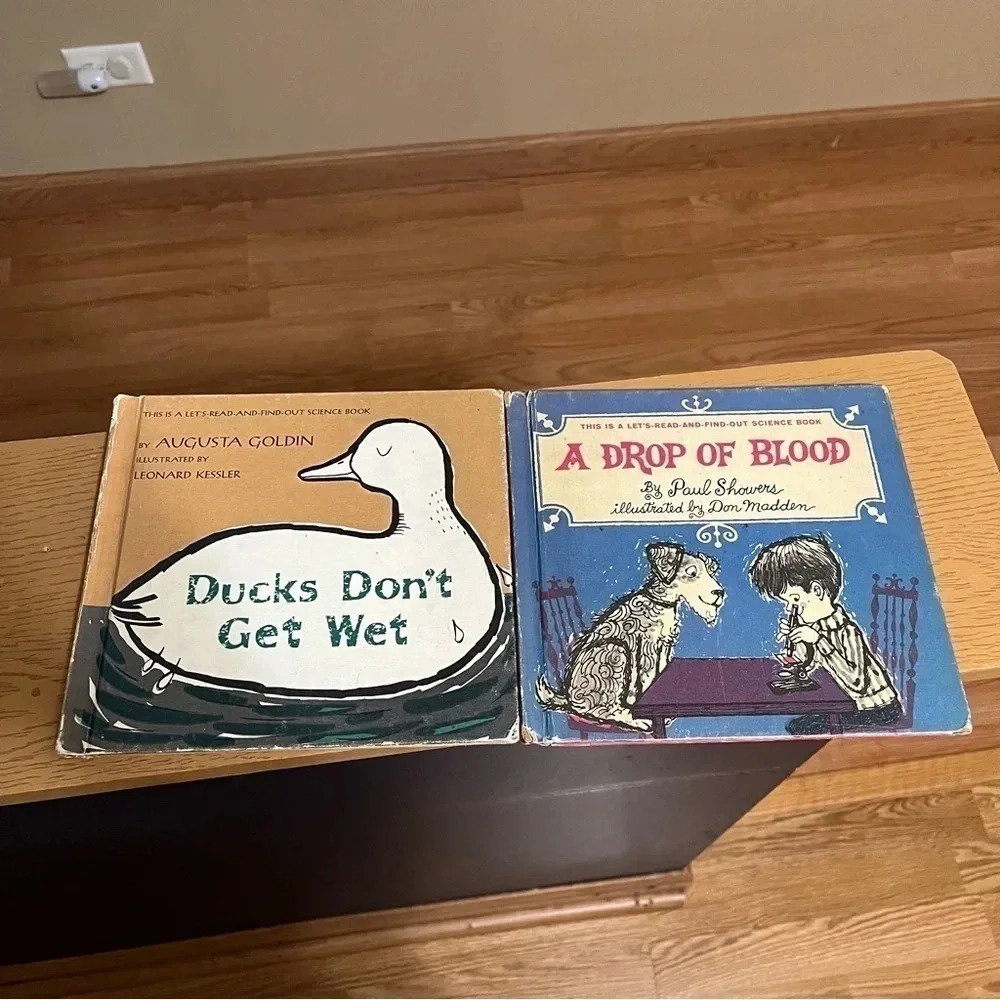 Ducks Don't Get Wet Augusta Goldin c. 1965 Hardcover A Drop Of Blooms 1967 Book